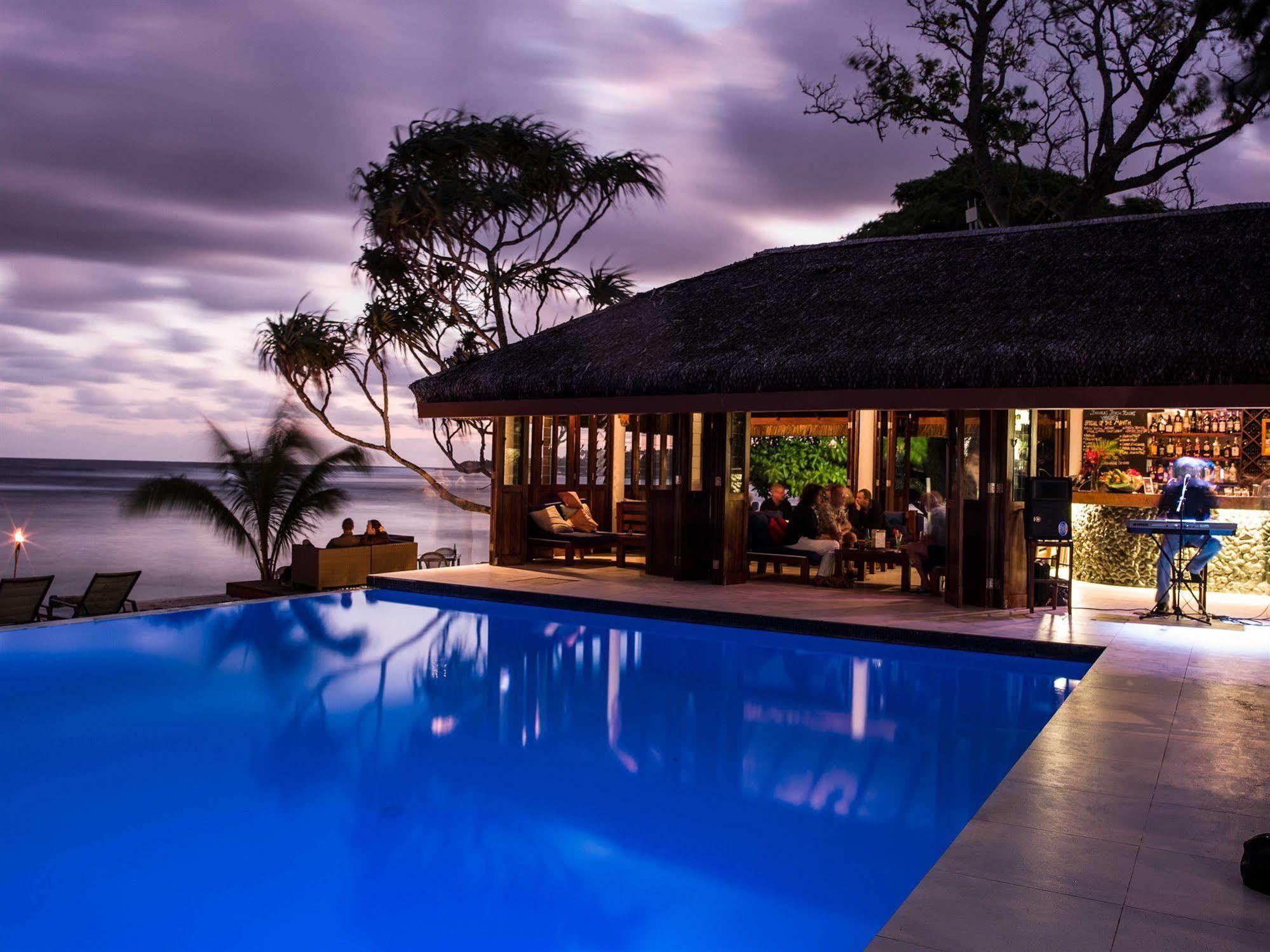 Breakas Beach Resort (Adults Only) Port Vila Exterior foto