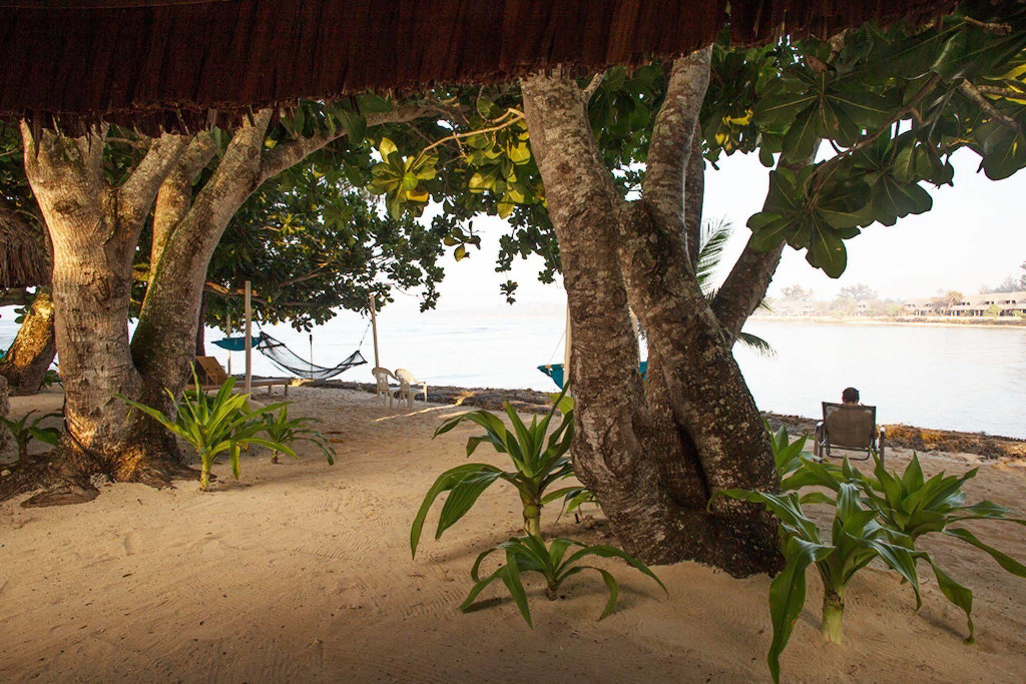 Breakas Beach Resort (Adults Only) Port Vila Exterior foto