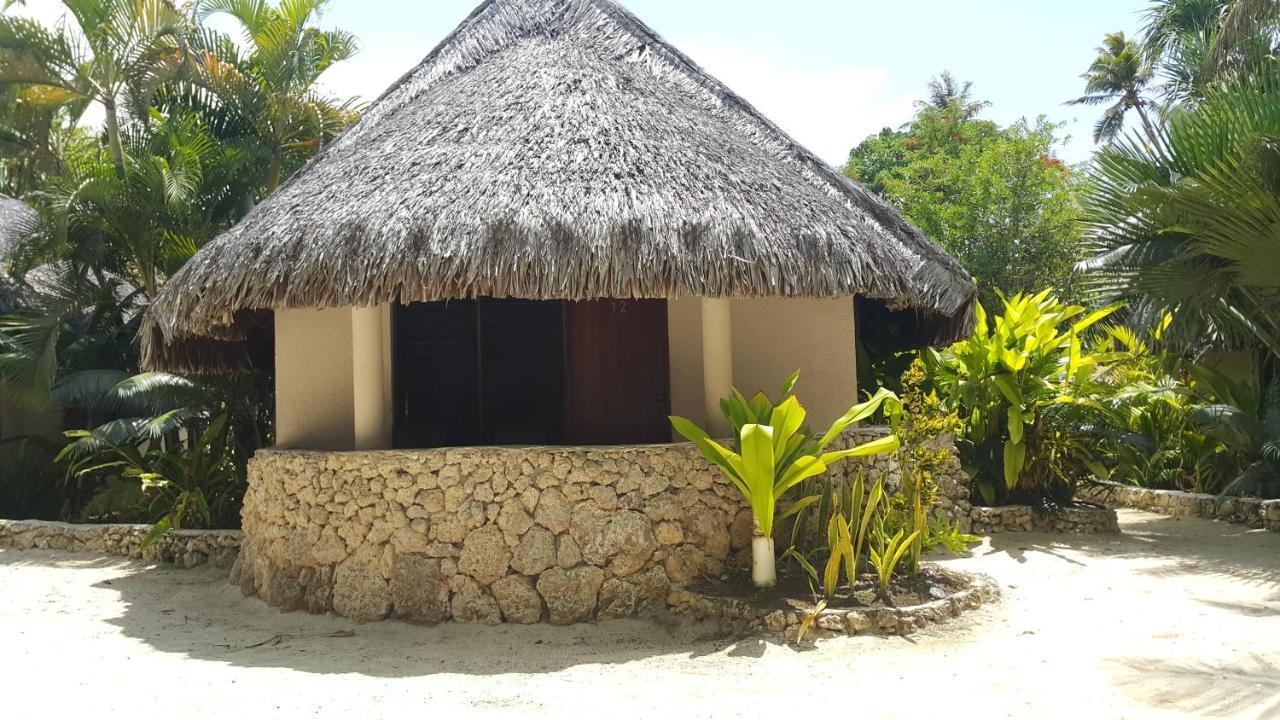 Breakas Beach Resort (Adults Only) Port Vila Exterior foto